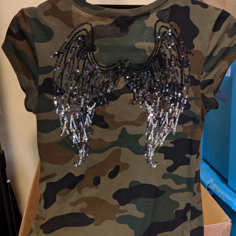 G by Guess T shirt